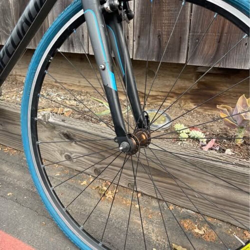 SPECIALIZED SIRRUS HYBRID BIKE – MAVIC WHEELS – $275 OBO